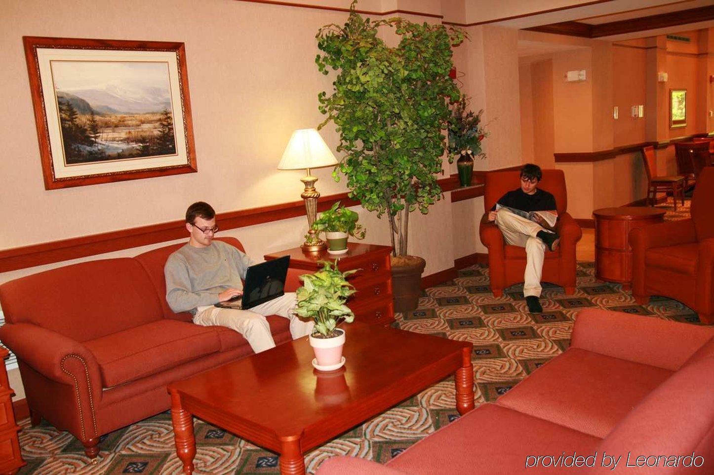 Hampton Inn & Suites North Conway Interior photo